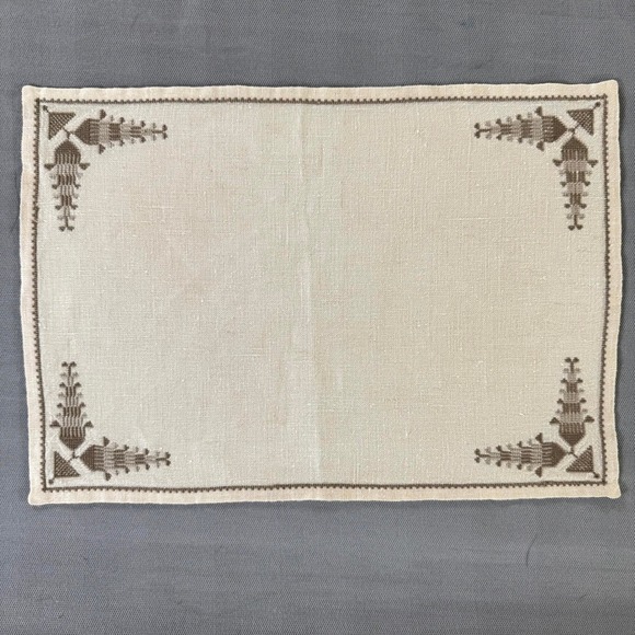 Vintage Arab Refugee Handworks Centre Jerusalem Linen Placemats(7) – Miss Halaby - Picture 10 of 16